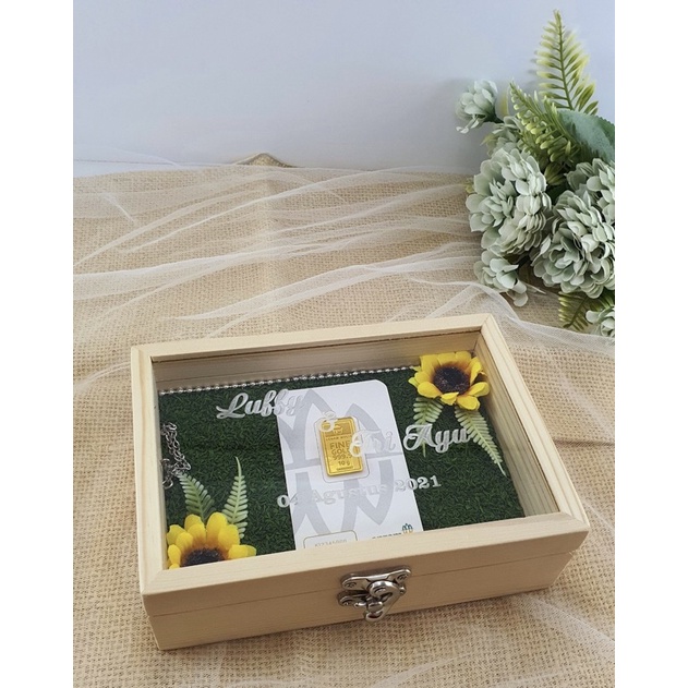 

Kotak Antam box hadiah perhiasan box kado pernikahan hadiah anniversary