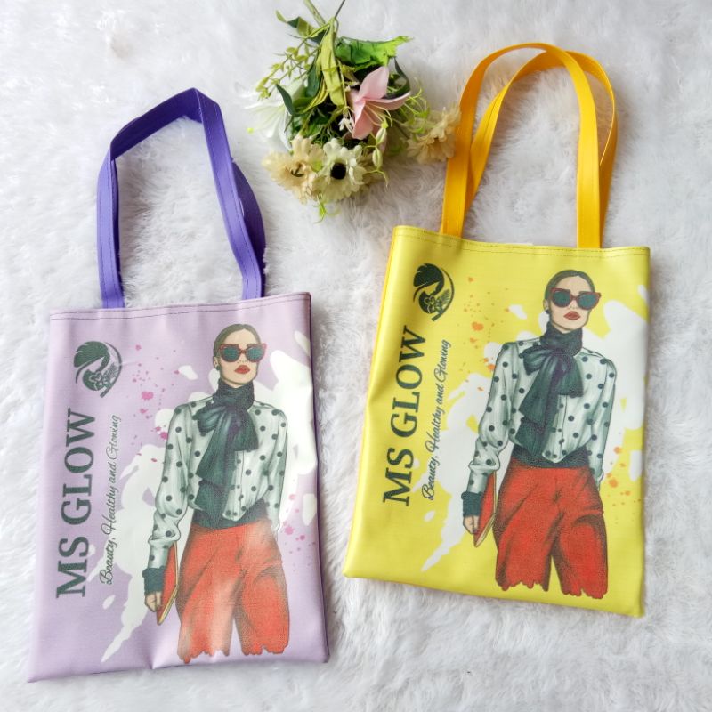 Totebag Printing Karakter MS Glow