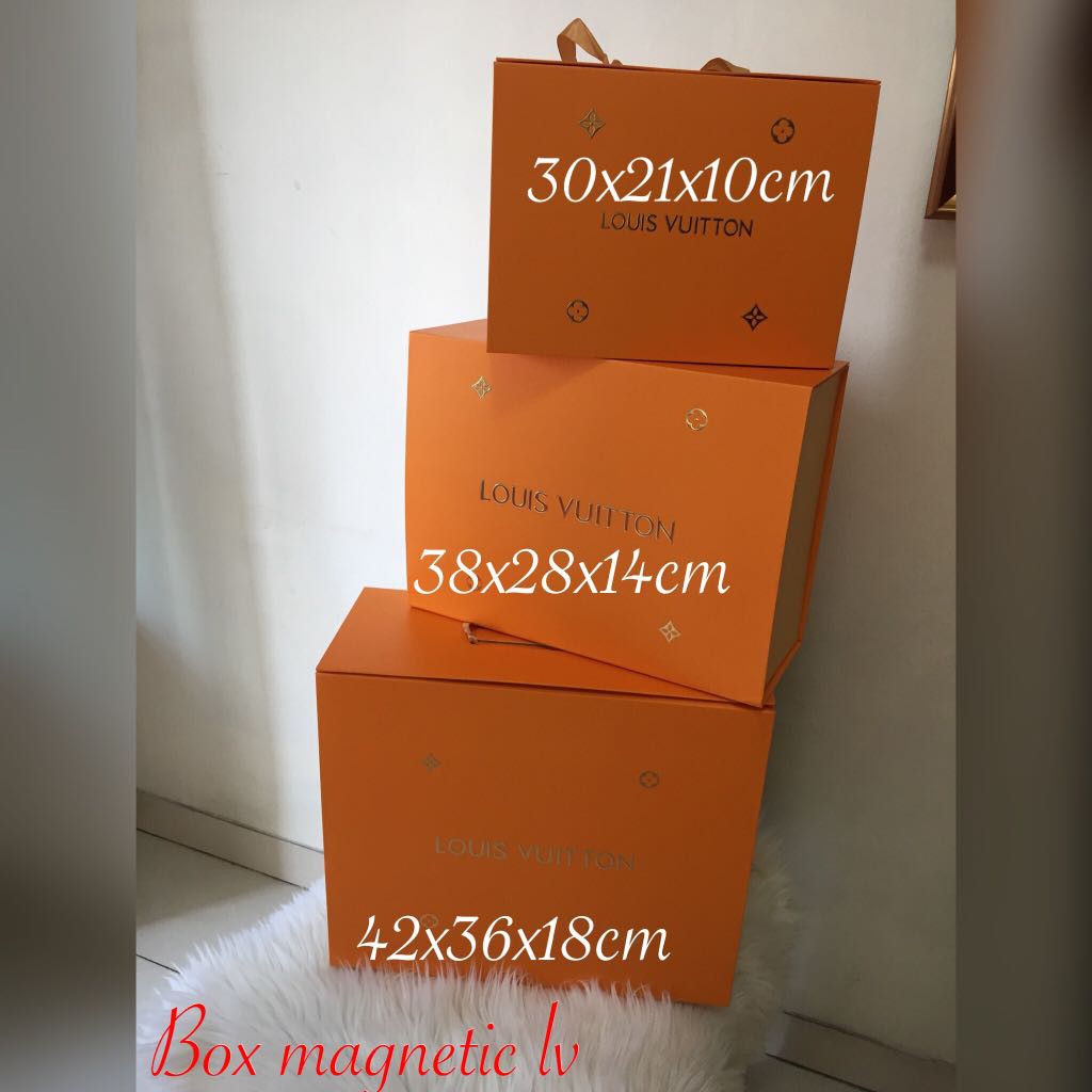 

Box Paper Bag LV Chanel H
