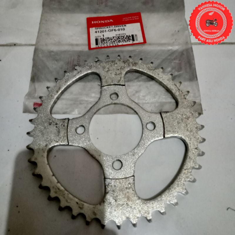 GIR GEAR BELAKANG WIN 41201-GF6-010