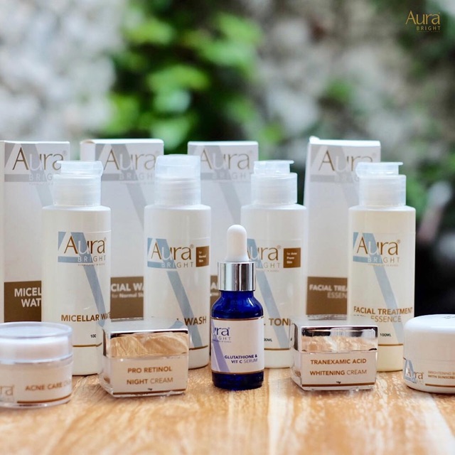 Aura Bright Jakarta kecantikan penghilang jerawat bruntusan skincare cream serum wajah kosmetik aman
