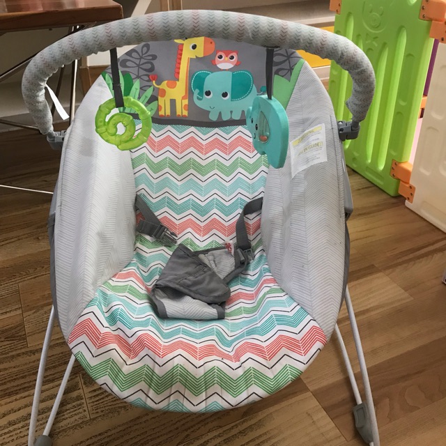 bright starts giggle and see safari bouncer