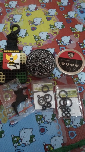 Tarikan Picu. Almunium . Hitam