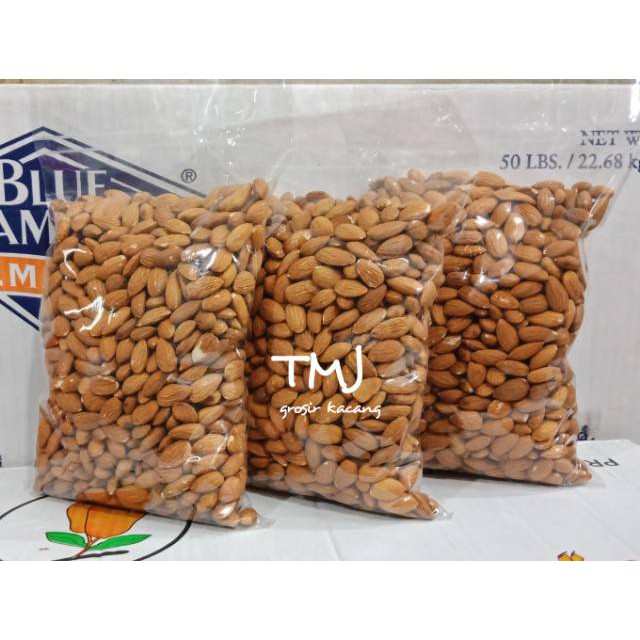 

KACANG ALMOND MENTAH KUPAS PREMIUM 1KG (uk 27/30)