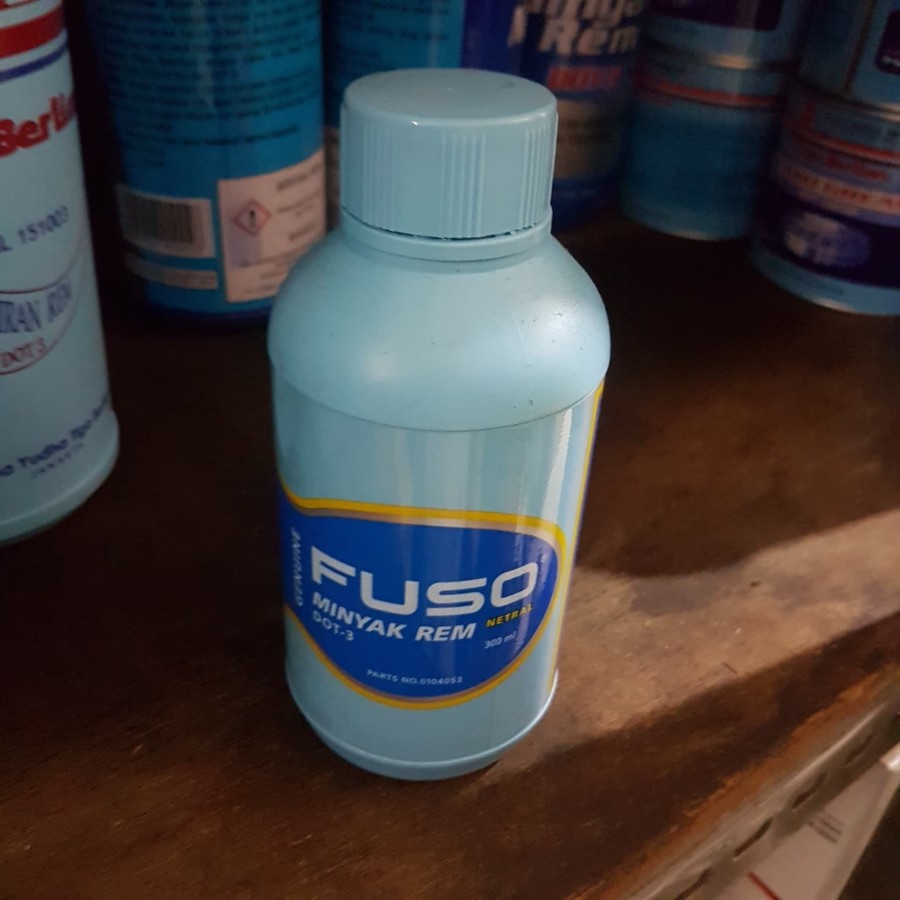 minyak rem fuso kecil warna jernih dot3 ukuran 300 ml netral