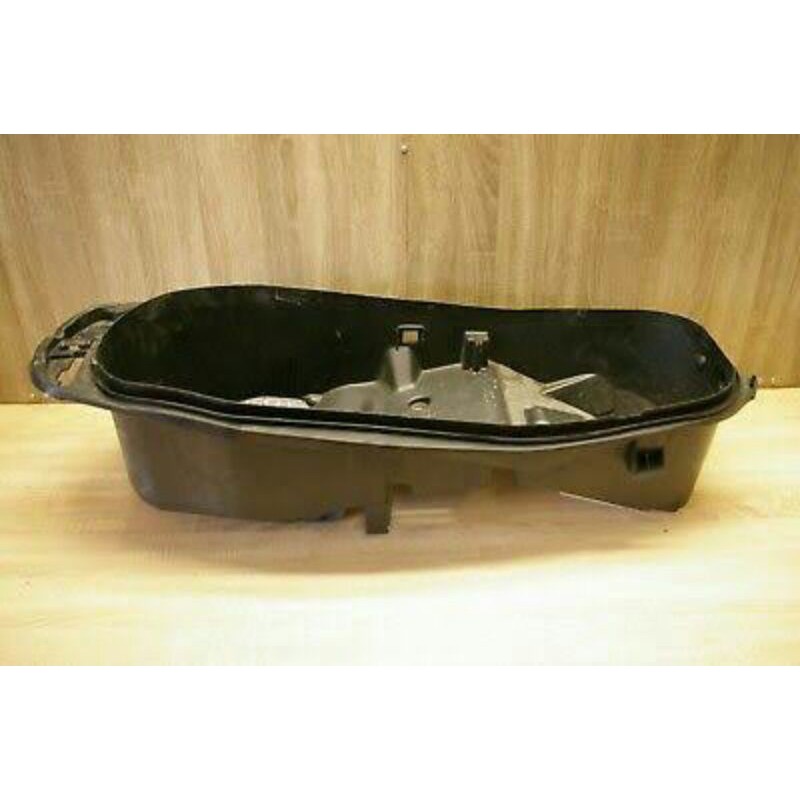 Yamaha XMAX Box 1 box bagasi original B74-F473R-00