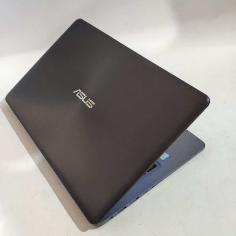 laptop ultrabook asus vivobook s14 - core i5 gen8 - ram 16gb - ssd 256gb - dual vga Nvidia mx130