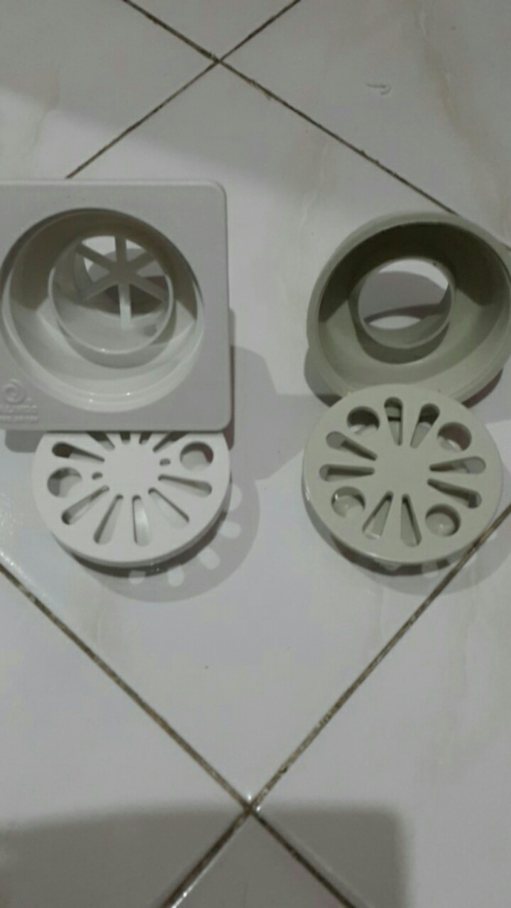 Alinco Floor Drain Saringan Got Kamar Mandi Plastik 4 Inch