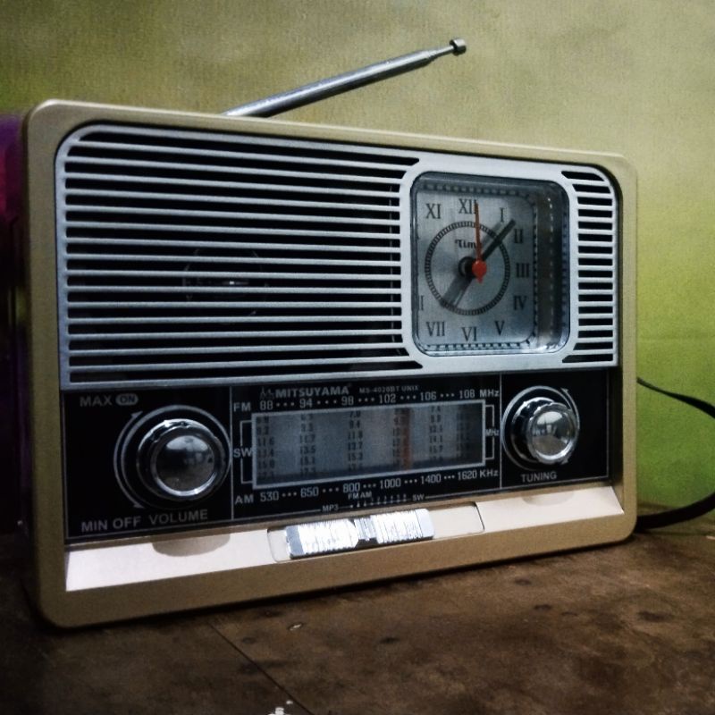 Radio Jam Speaker Bluetooth model Classic