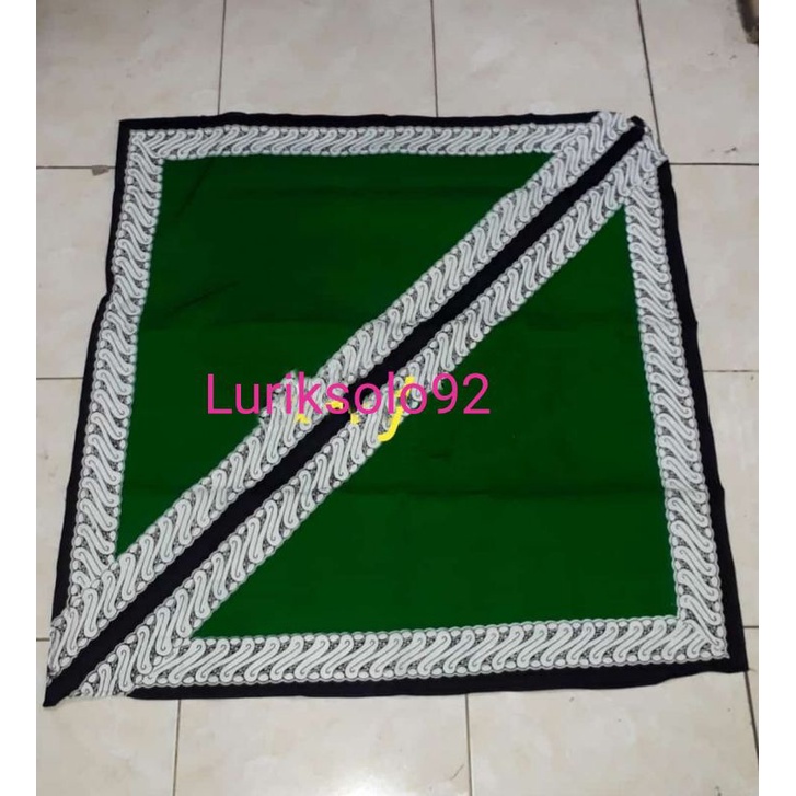 Udeng Banyuwangi Motif Parang Segiempat Halus