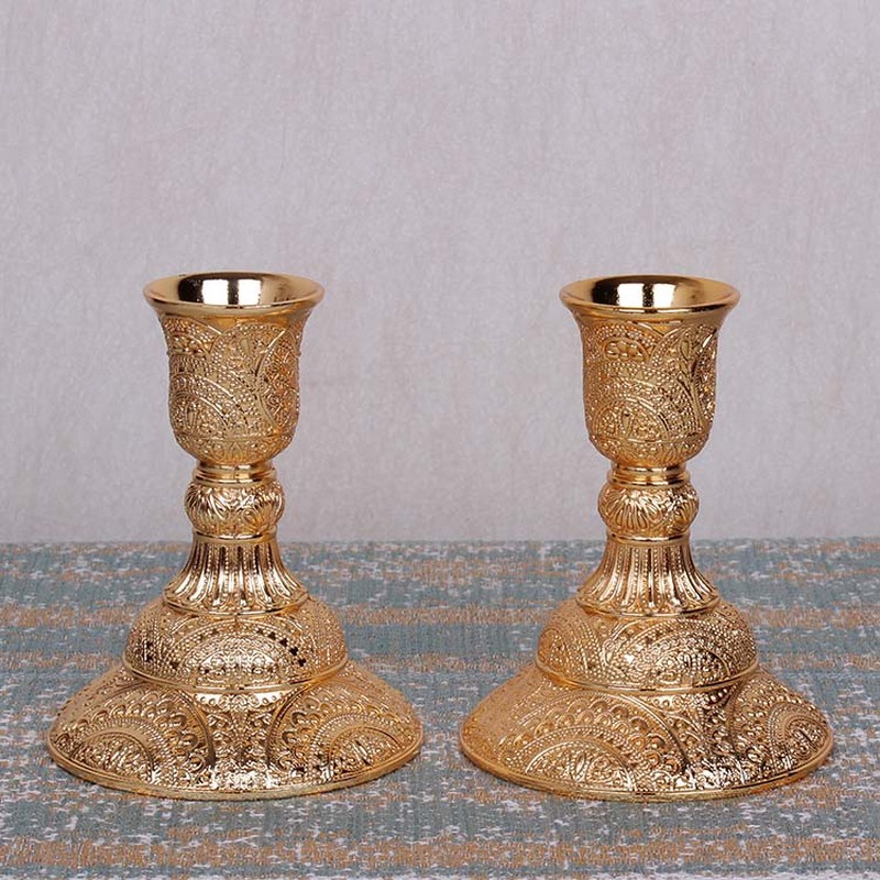 Hiasan Candle Holder/Tempat Lilin Logam Desain Berongga Lilin Meja Berdiri Dekorasi Pernikahan Lilin Dekorasi Meja Rumah single gold 1pasang