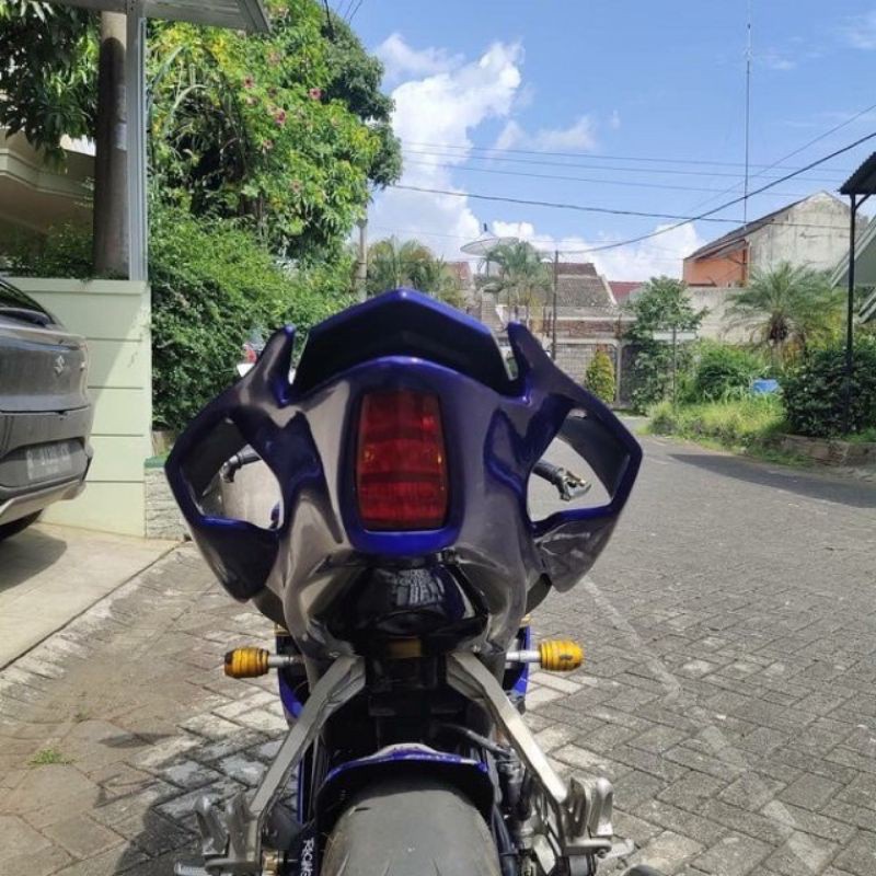 body belakang r15 v3 model r1