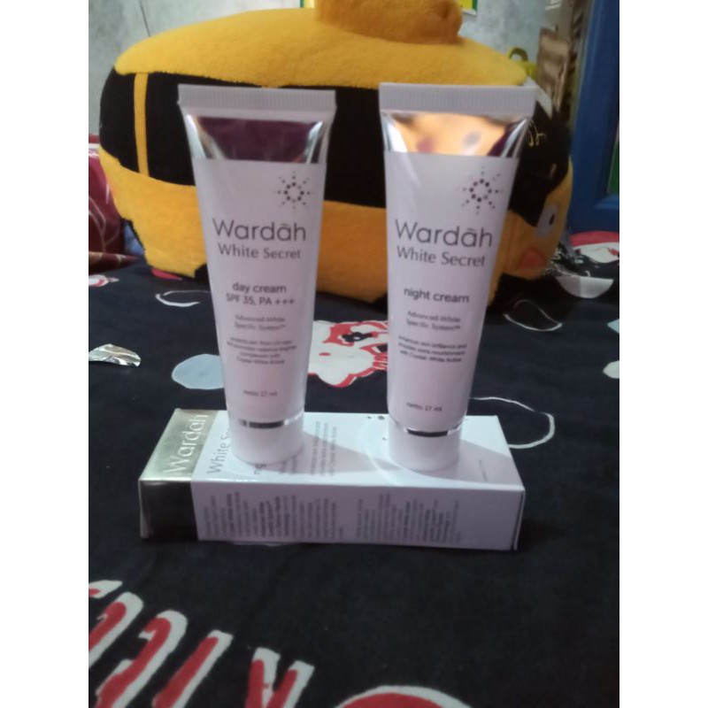 

wardahwhitescreet daydannighcream