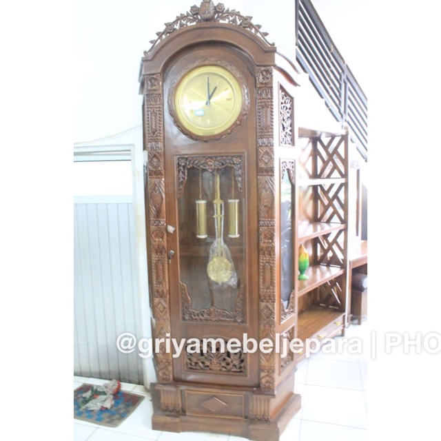 Lemari jam kayu jati