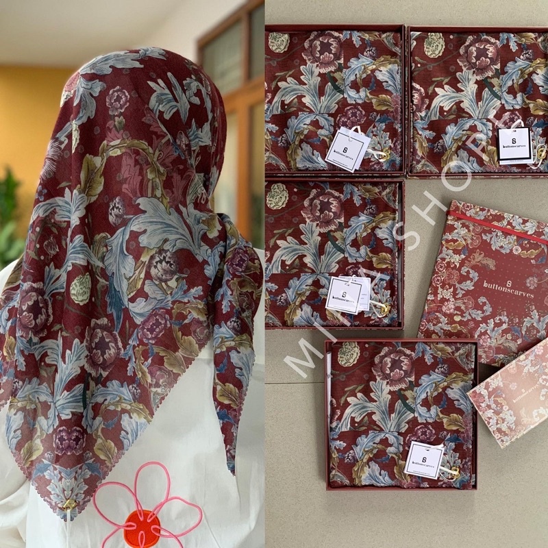 buttonscarves The Royale Maroon