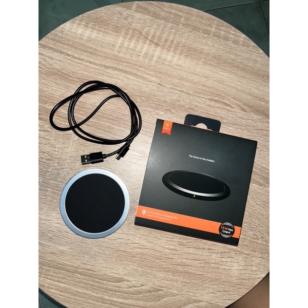 Kajsa Wireless charger W6