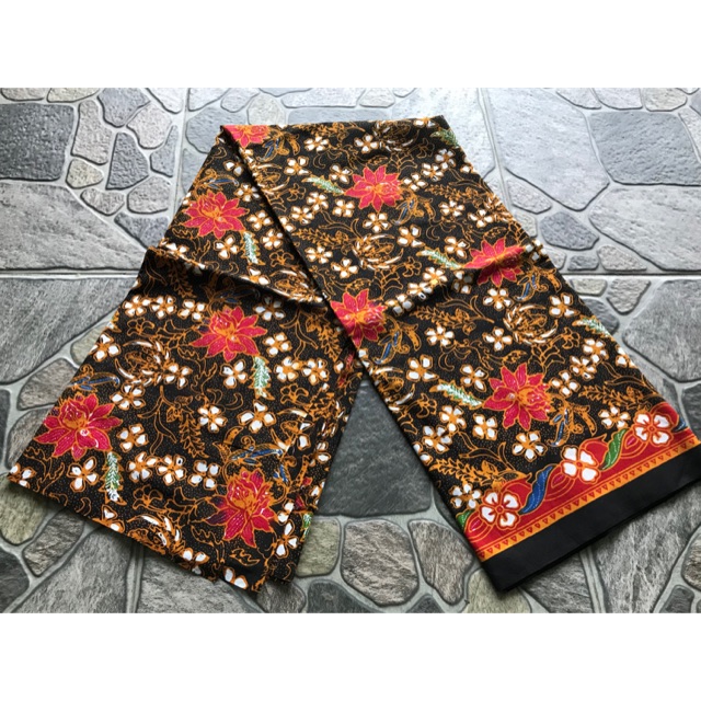 Batik cap kombinasi canting