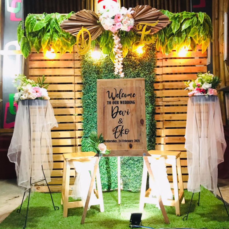 Backdrop Lamaran Tunangan Engagement Khitanan Rustic 