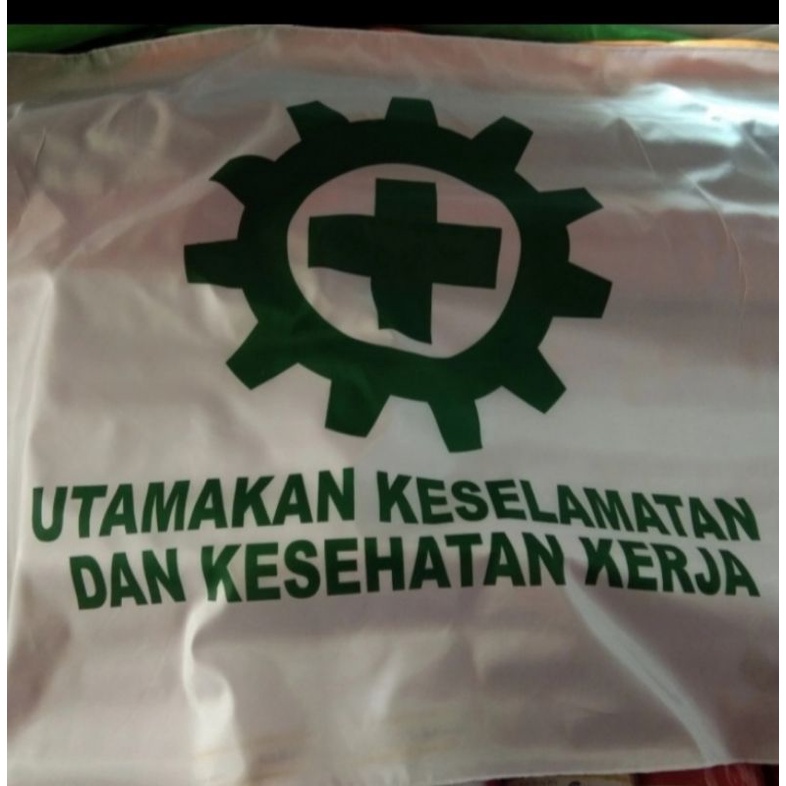 PAKET BENDERA MERAH PUTIH DAN K3 STANDAR KEMENAKER