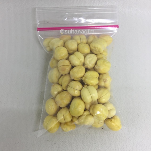 

Kacang arab almond pistachio
