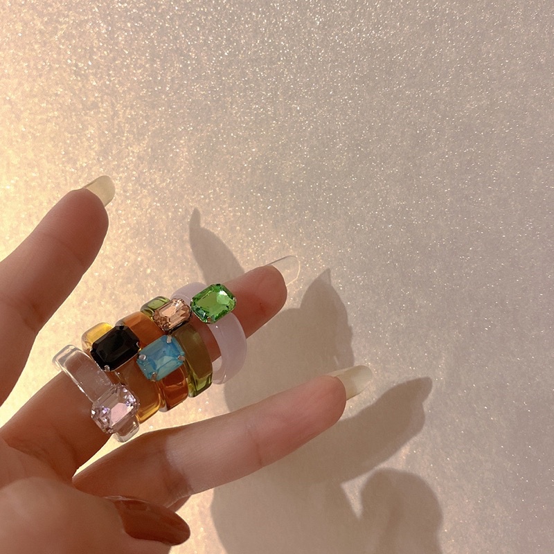 Alesha crystal resin statement ring