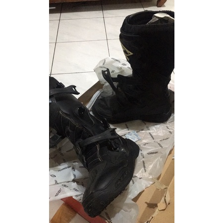 sepatu trail sepatu cross sepatu boots oneal element