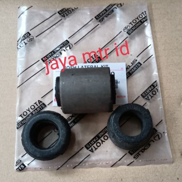 karet stabil belakang/bushing lateral belakang innova