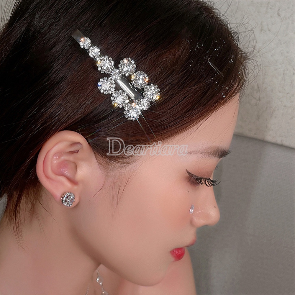 1pc Jepit Rambut Bahan Metal Aksen Berlian Untuk Wanita