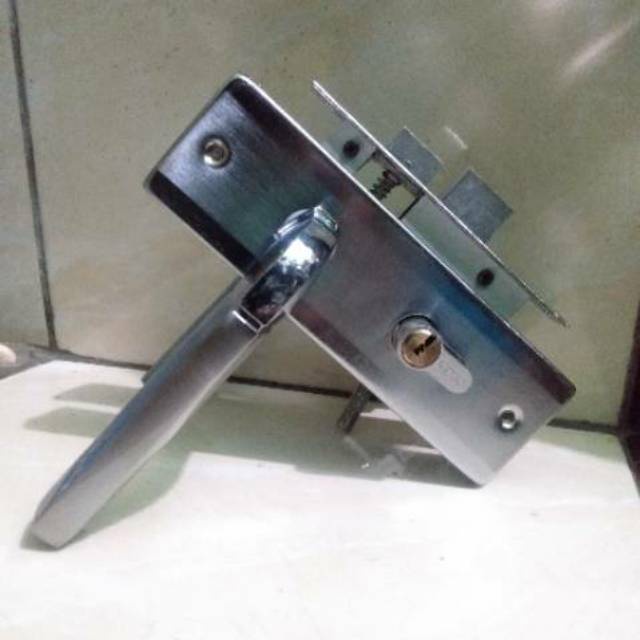 Kunci pintu kecil bagus handle kamar komplit