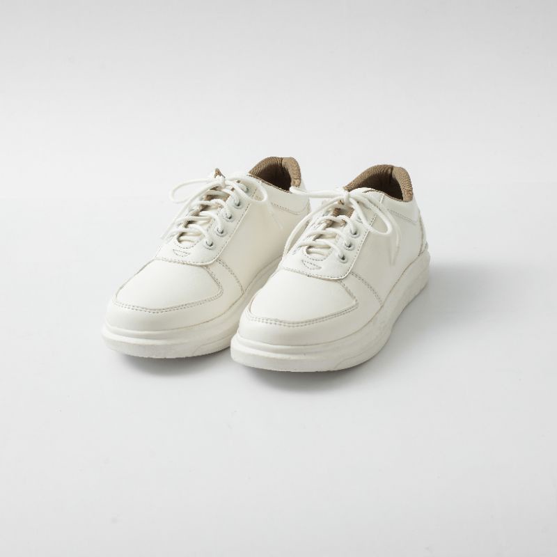 Sepatu Sneakers wanita &quot;Sella Shoes&quot; White Trendy