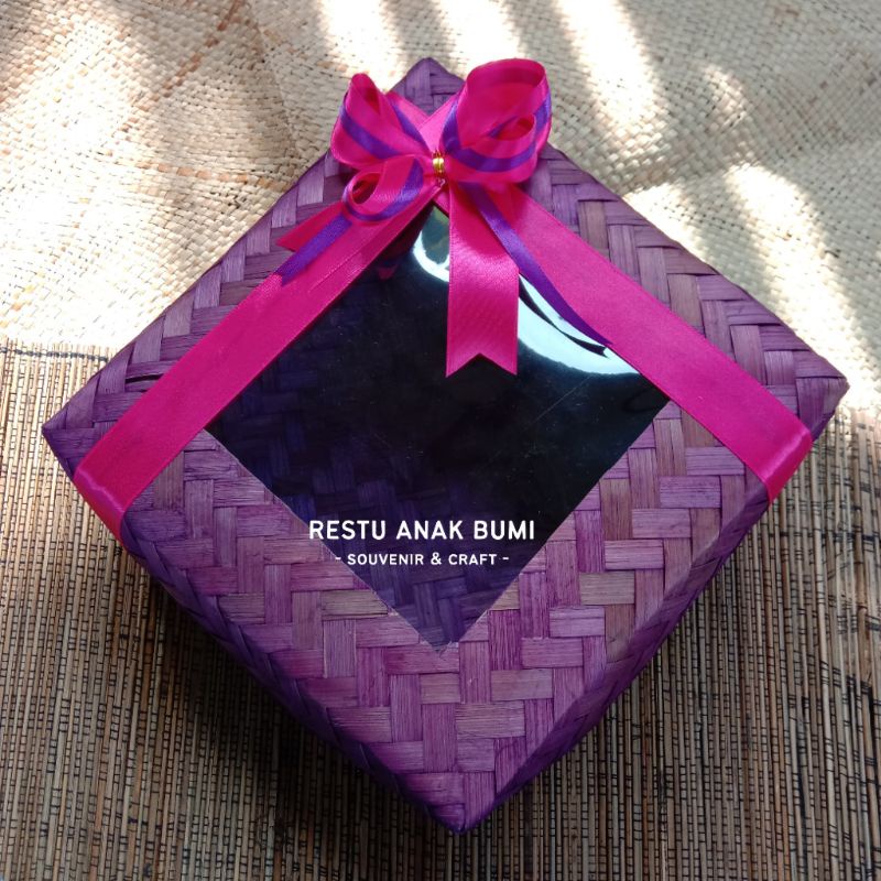 

Promo Besek Bambu Warna Ungu 20cm Mika Pita|Snack Box|Wadah Sokase Hampers|Tempat Hantaran|Saji|Makanan
