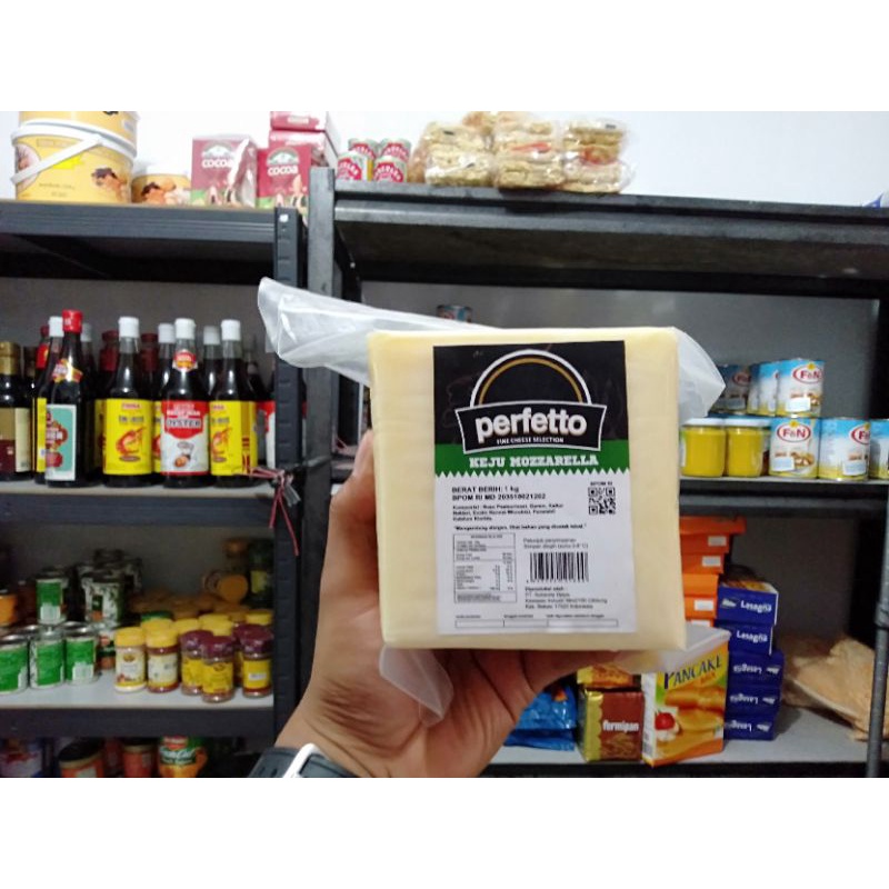 

Keju Mozzarella Perfetto 1kg Berkualitas Tahan Lama