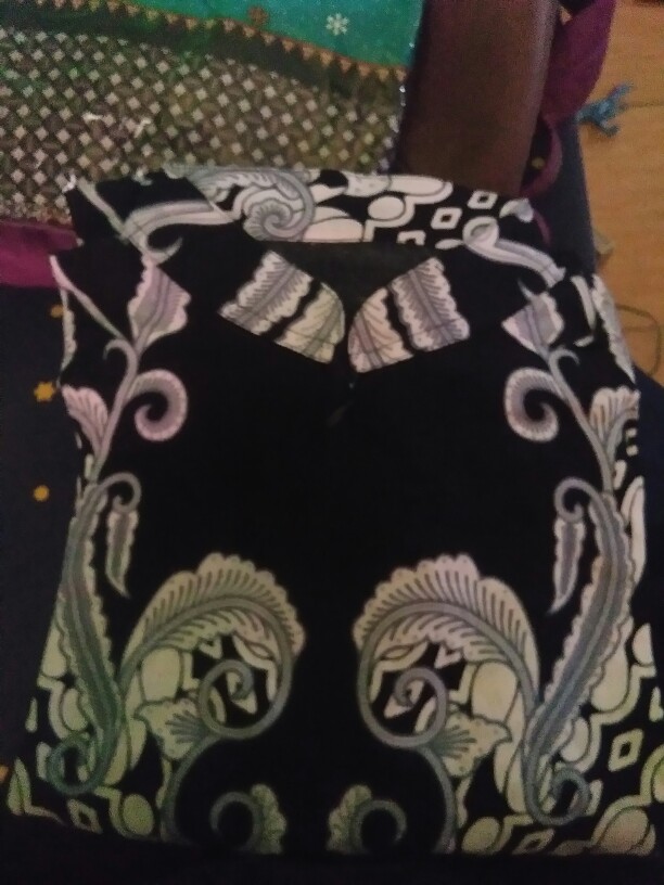 Batik Couple Keluarga Sania Ruffle Ori Ndoro Jowi Dnt Motif Ulir Putih