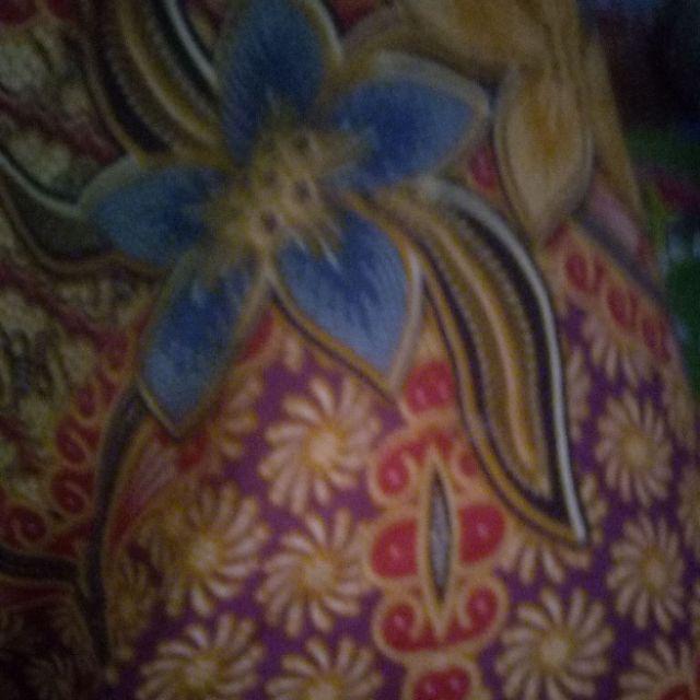 Batik Pria Kemeja Batik Slim Fit Modern Lengan Panjang Corak Motif Unik Luigi Batani - Lb 438