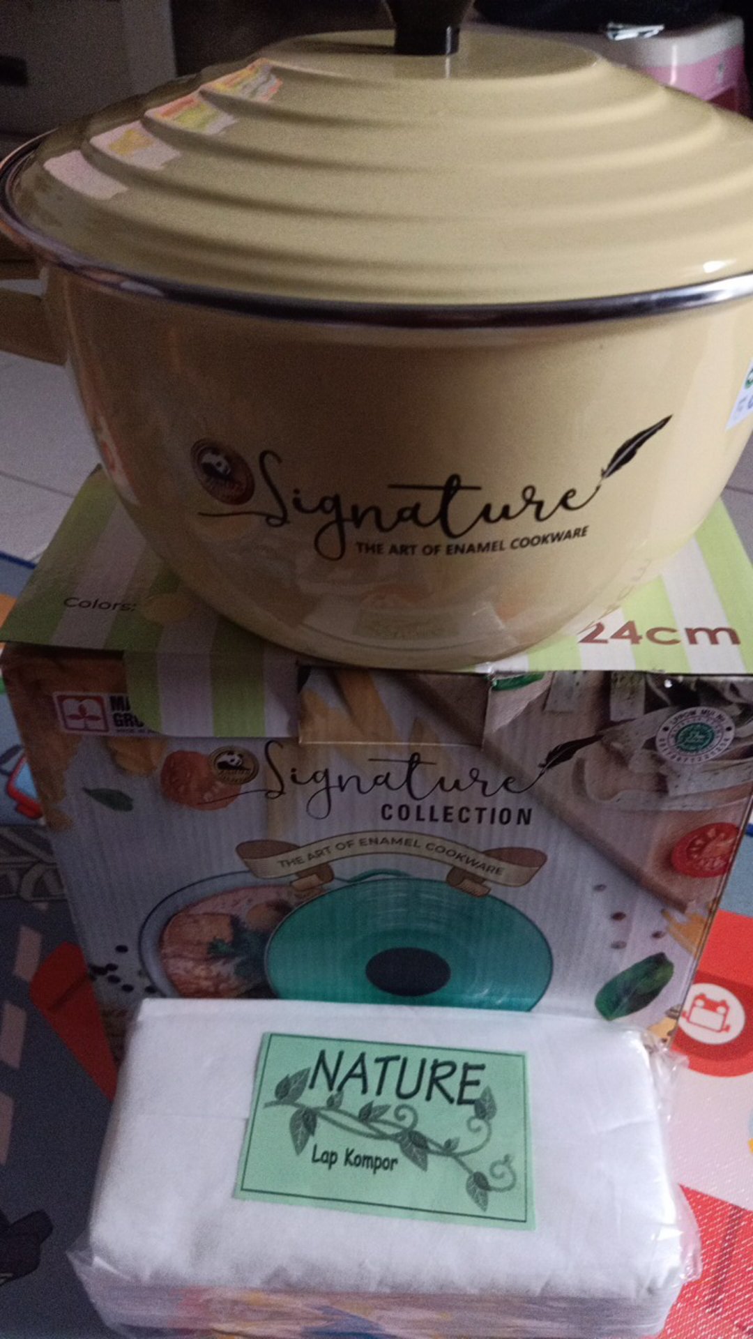 Panci Enamel 24cm Signature Panda Maspion