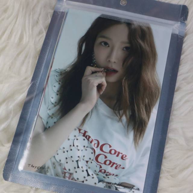 Taeyeon Something New 4x6 Photoset