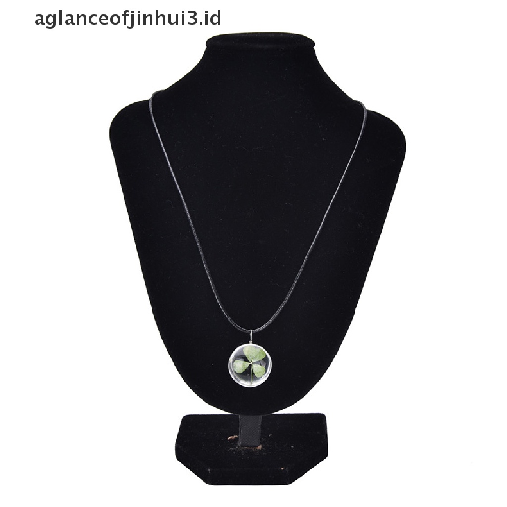 Kalung Rantai Dengan Liontin Daun Clover Shamrock Hijau Untuk Wanita