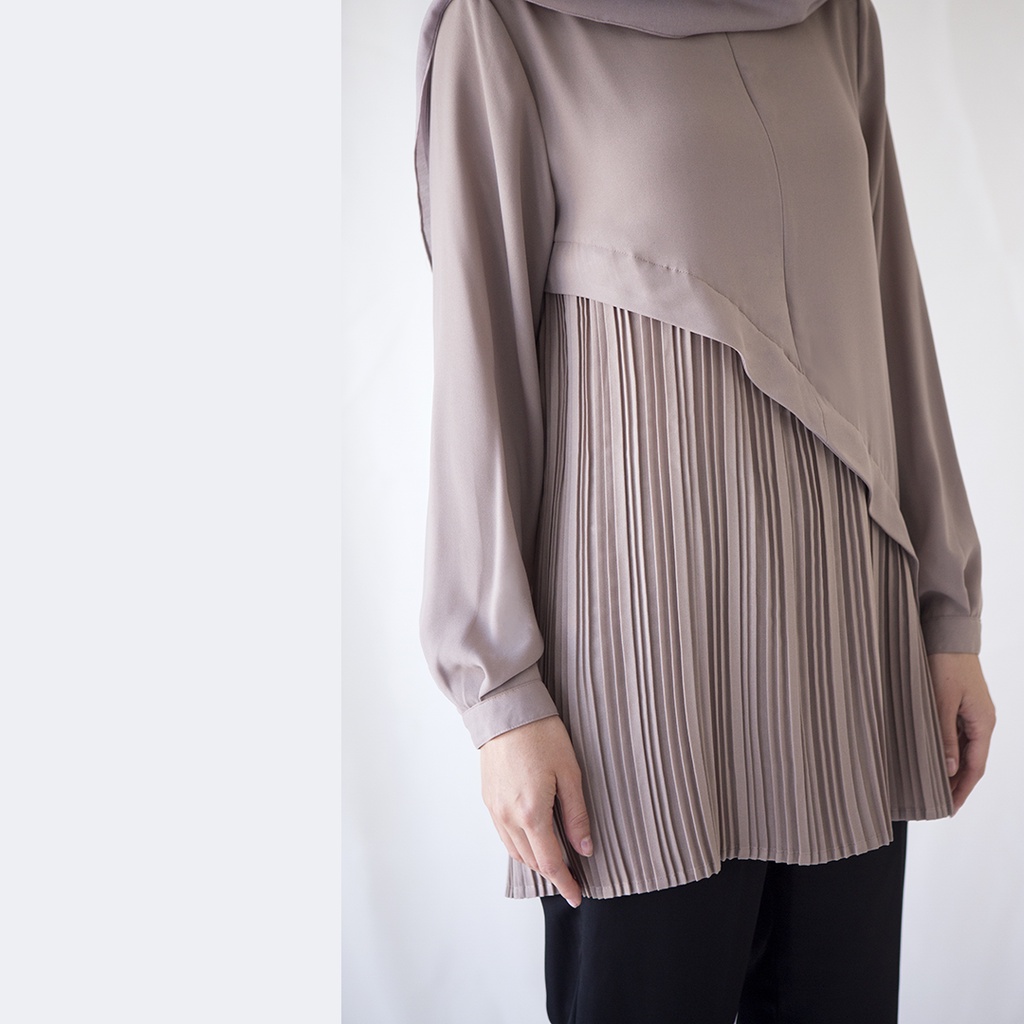 Tiras by Aska Label - Atasan plisket busui friendly Warna Mauve, Taupe, Black