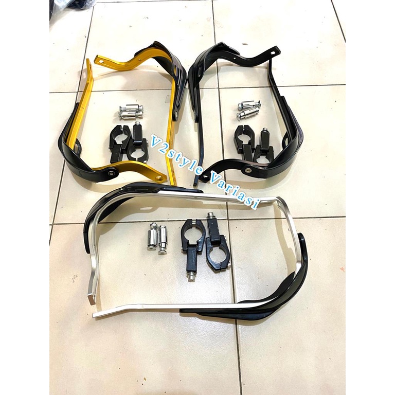 HANDGUARD TULANG SET COVER PNP BAUT BOSHING SAYAP PERISAI PELINDUNG TANGAN SILVER GOLD HITAM R25 YZF R3 MT25 MT07 CBR MEGA PRO VERSA THUNDER VEGA FIZ R MX BLADE SPACY FU TIGER NINJA KLX Crf Trail Cros Vixion Byson Forza Scorpio Nmax Pcx Beat Vario Revo Su