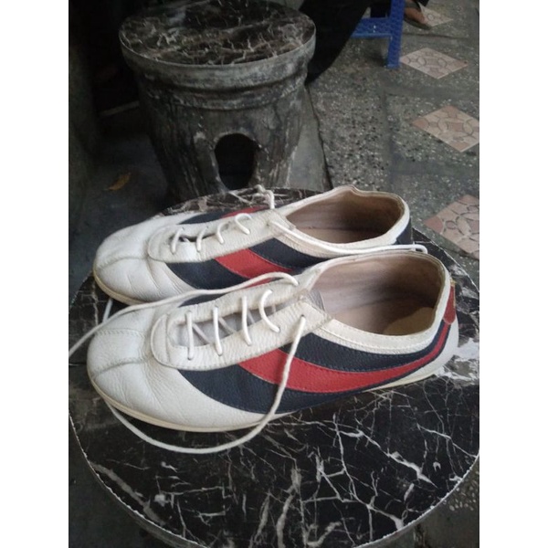gucci second ori size 40