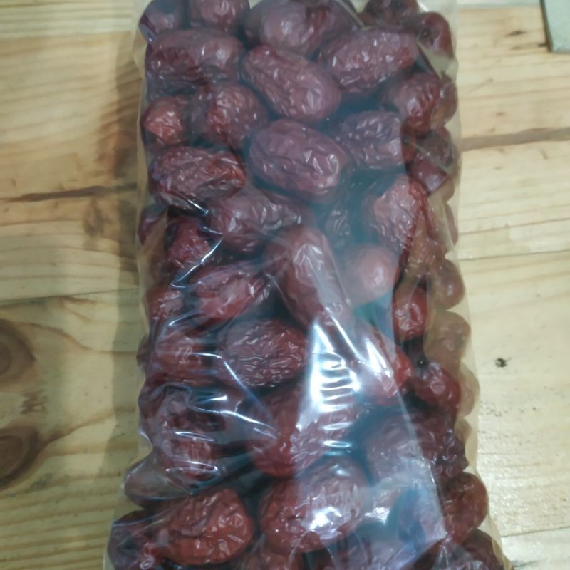 500 gram  Ang co / kurma merah ukuran sedang