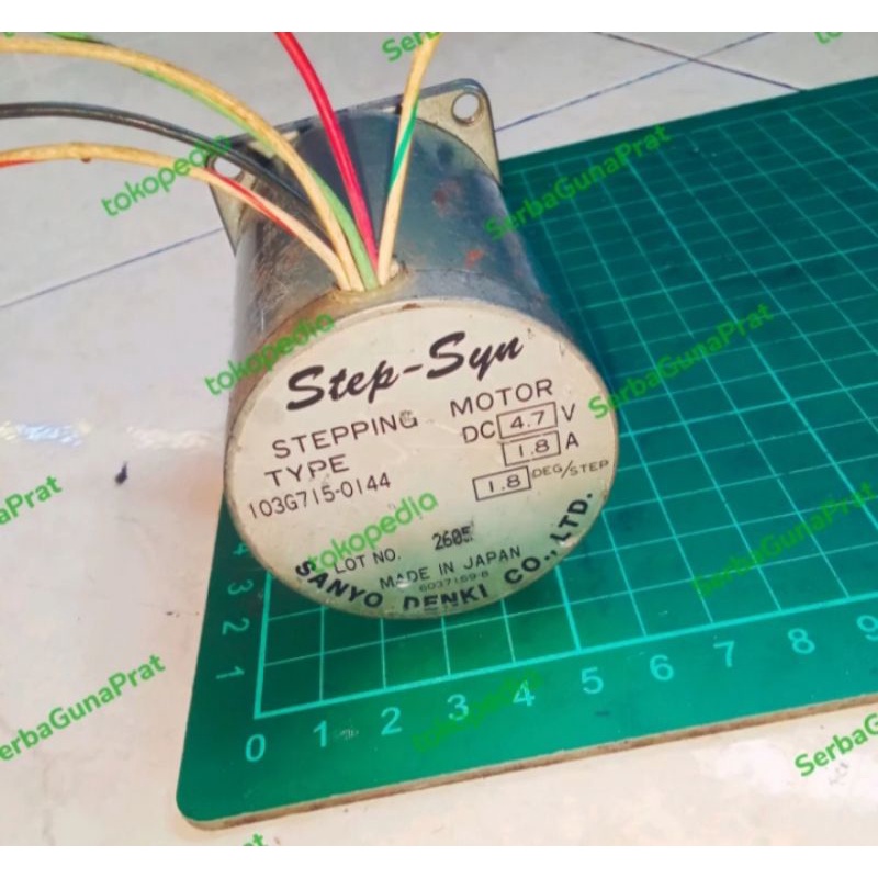 motor stepper Sanyo Denki besar cocok buat cnc , generotor listrik sinewave dll