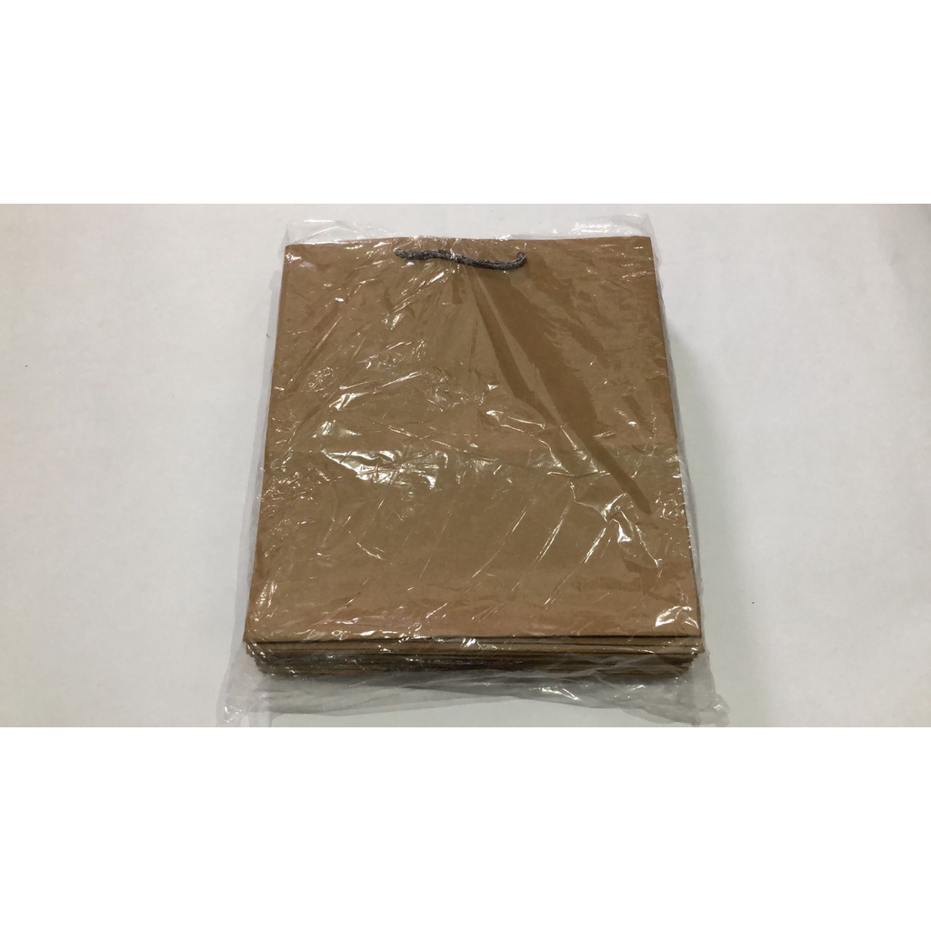 

Paper Bag Coklat R10 / Tas Kertas Batik Untuk Kotak Coklat / Dus Nasi Box