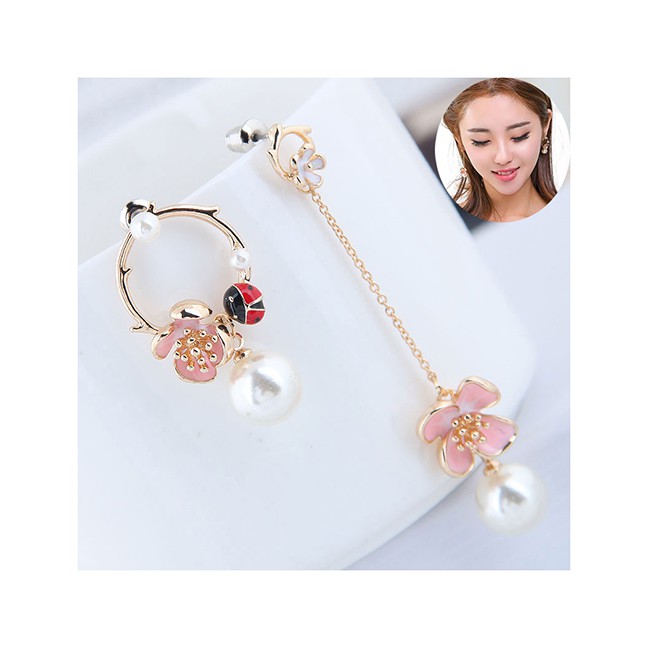 LRC Anting Tusuk Fashion Ladybug Flower Pearl A Couple Of Asymmetrical Earrings A5773X