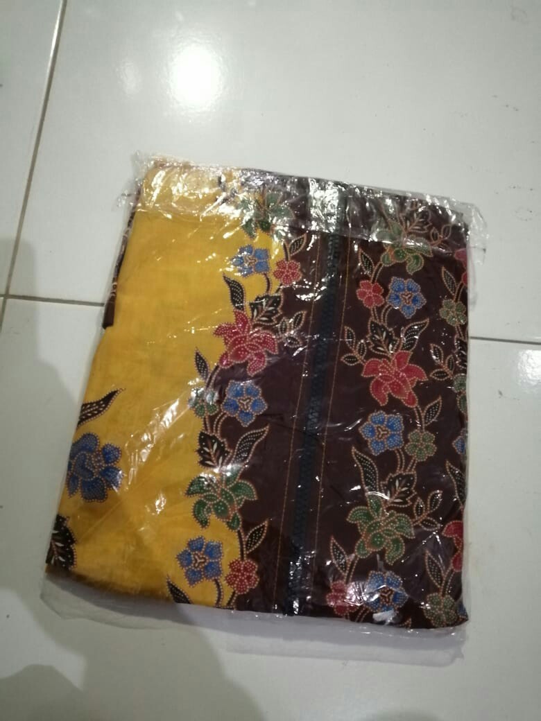 Tunik Batik Halus Salsa Kerah Zip Depan