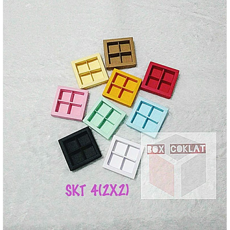 

Box Coklat LEMBARAN Sekat 4(2x2)/ Kotak Coklat Sekat 4