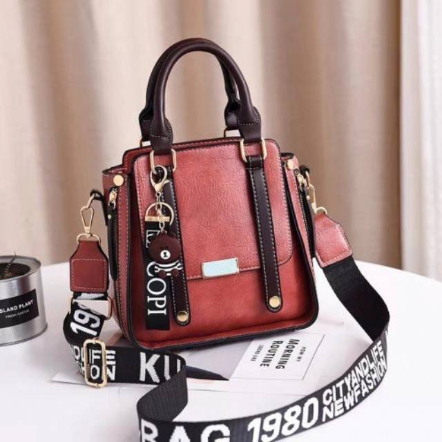 201018 Handbag Cewek Tas Selempang Wanita Import Slingbag Cewe Impor (1 KG MUAT 2) GT1678 LT1535 CR7054 EL5193 BQ2481 BTH8491