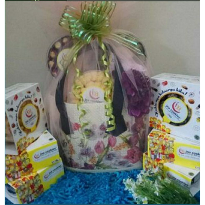 

Parcel lebaran ina cookies / Parcel Natal / Hampers Ina cookies / Hampers lebaran / Parcel Ina cookies