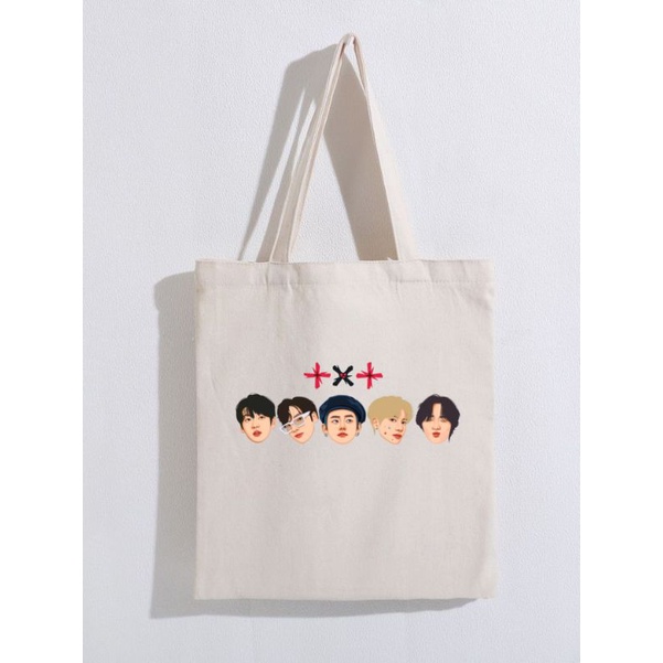 TXT TOTEBAG (FREE TXT BENEFIT RANDOM)