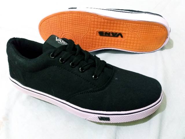 Sepatu Vans Authentic Black White Hitam Putih Sneakers Casual Sekolah Kerja Kuliah Formal Murah Awet